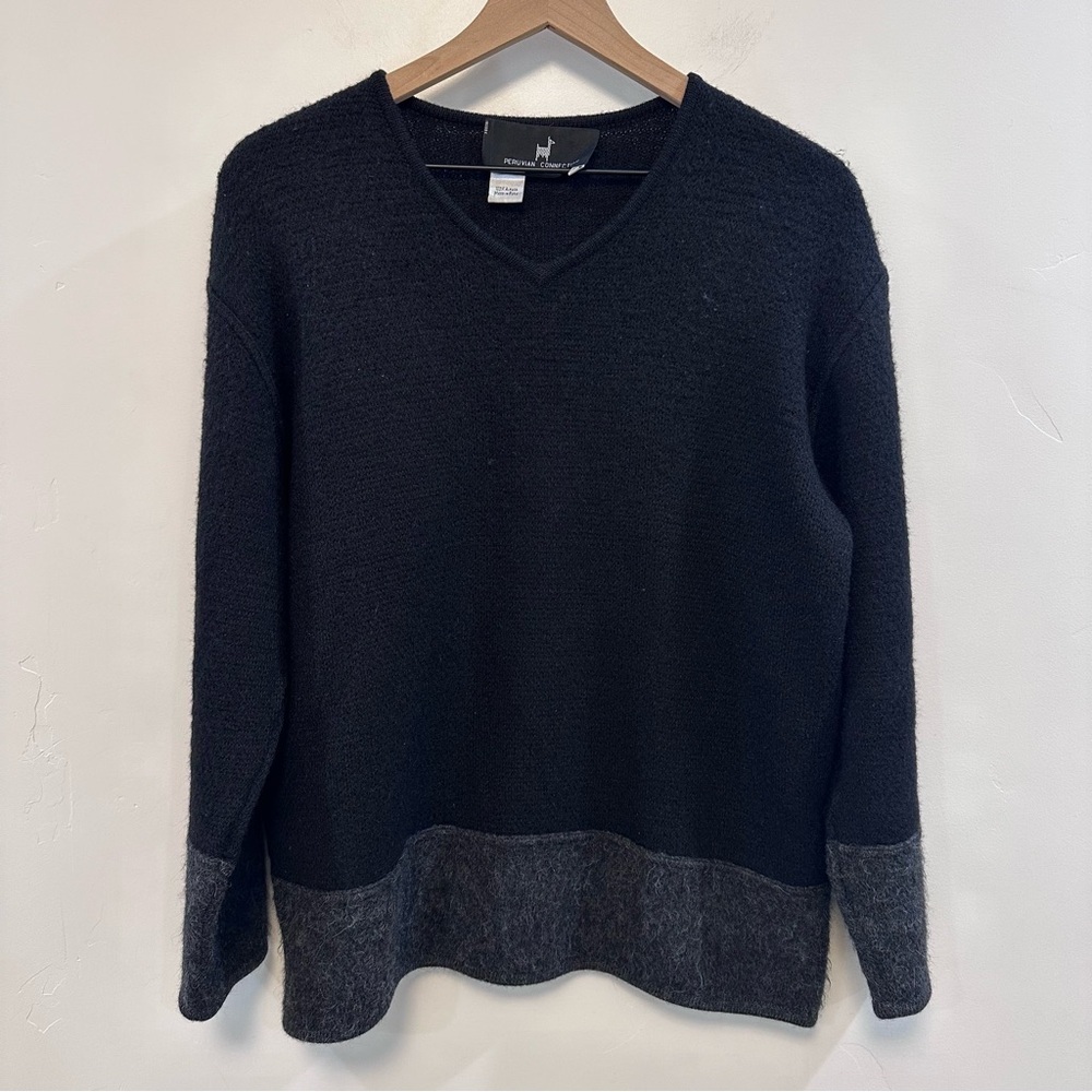 Peruvian Connection Black V-Neck Sweater 100%
Alpaca Knit Size s Women's